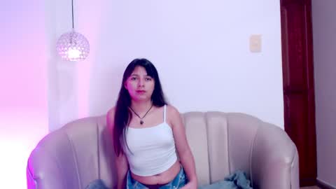 LuciaFerrero online show from December 31, 2024, 11:53 am