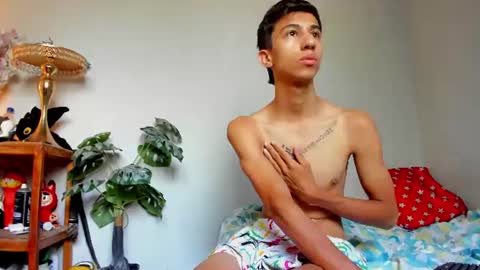 Snapshot of lucian_davii chatting on July 15, 2026, 1:16 pm Pirulo online show from July 15, 2026, 1:16 pm