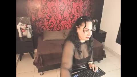 lucianablackwell online show from October 7, 2025, 3:09 pm