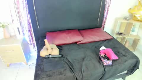 lucianablackwell online show from January 16, 2026, 1:48 pm