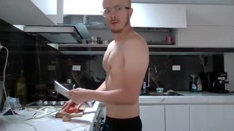 Snapshot of lucianneo chatting on November 15, 2025, 1:29 pm LucianNeo online show from November 15, 2025, 1:29 pm