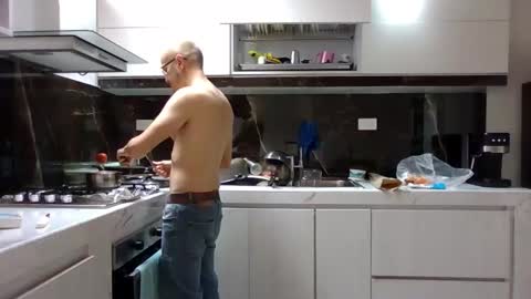 Snapshot of lucianneo chatting on November 28, 2025, 3:36 pm LucianNeo online show from November 28, 2025, 3:36 pm