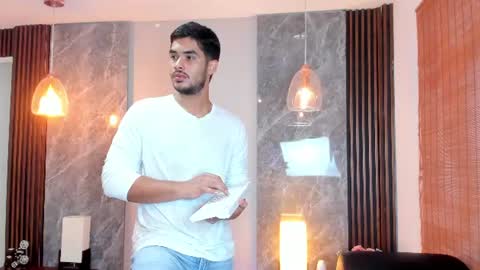 Luciano online show from June 12, 2026, 12:15 pm