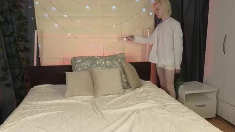 Angelok online show from January 15, 2026, 7:13 am