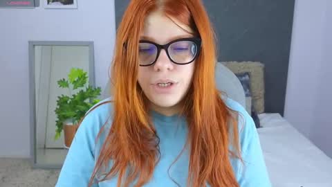 Lucie   online show from December 30, 2024, 5:55 pm