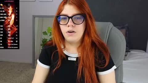 Lucie   online show from January 3, 2025, 7:29 pm