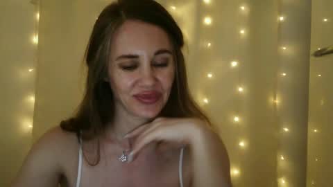 Snapshot of luciemack chatting on June 24, 2026, 6:18 pm LucieMack online show from June 24, 2026, 6:18 pm