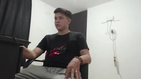 Fernando online show from April 24, 2026, 7:49 pm