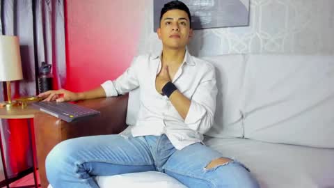 Leo online show from March 3, 2025, 11:11 am