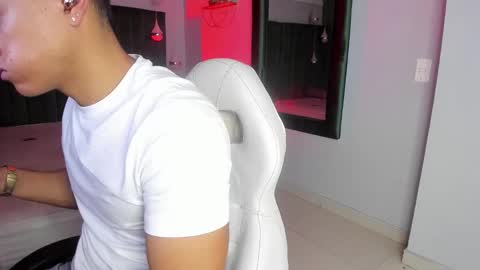 Leo online show from November 9, 2025, 11:52 am