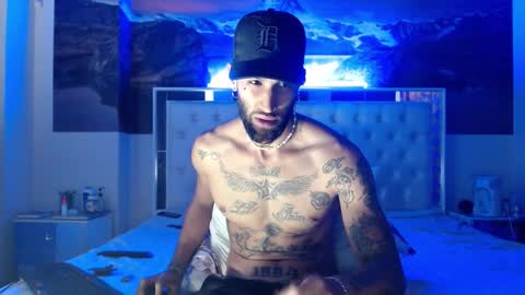 luciifer_hills online show from December 25, 2024, 5:37 am