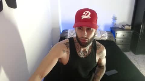 luciifer_hills online show from November 23, 2025, 1:44 pm