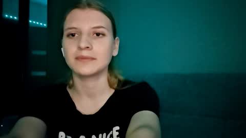 Monika online show from November 23, 2025, 3:17 am