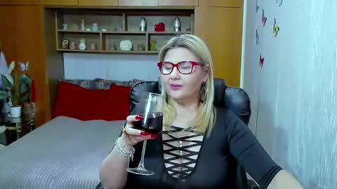 Lucille Fenly online show from March 15, 2026, 7:31 pm