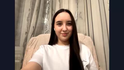 Snapshot of lucindapano chatting on November 27, 2025, 10:01 pm Sofia online show from November 27, 2025, 10:01 pm