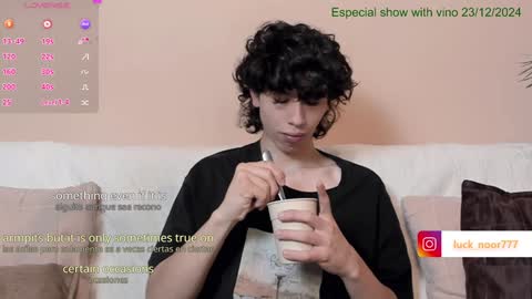Snapshot of lucke_noor chatting on December 10, 2024, 5:11 pm Noor online show from December 10, 2024, 5:11 pm