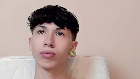 Snapshot of lucke_noor chatting on March 3, 2025, 6:22 pm Noor online show from March 3, 2025, 6:22 pm