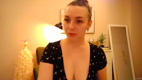 lucky_foryou_baby online show from January 5, 2025, 11:15 am