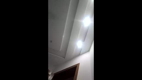 luckyfalcon2022 online show from December 19, 2025, 10:11 am