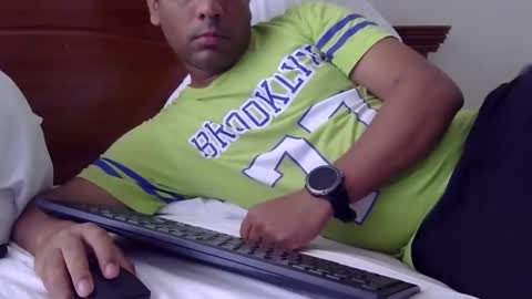 Snapshot of luckyfinalone chatting on September 14, 2025, 4:06 pm luckyfinalone online show from September 14, 2025, 4:06 pm