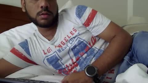 Snapshot of luckyfinalone chatting on October 19, 2025, 2:29 pm luckyfinalone online show from October 19, 2025, 2:29 pm