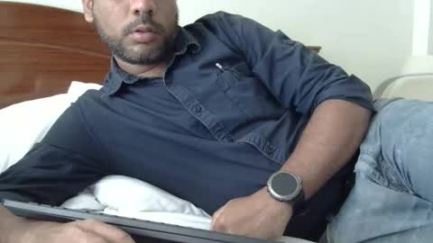 Snapshot of luckyfinalone chatting on October 27, 2025, 4:33 pm luckyfinalone online show from October 27, 2025, 4:33 pm