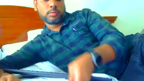 Snapshot of luckyfinalone chatting on October 30, 2025, 3:46 pm luckyfinalone online show from October 30, 2025, 3:46 pm