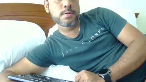 Snapshot of luckyfinalone chatting on November 9, 2025, 4:49 pm luckyfinalone online show from November 9, 2025, 4:49 pm