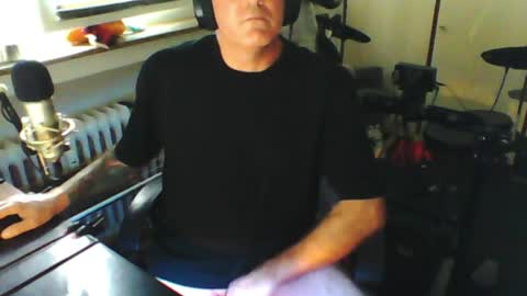        call me  Stefan online show from July 19, 2026, 5:27 pm