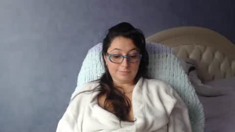 luckylinda23 online show from November 10, 2025, 10:14 am