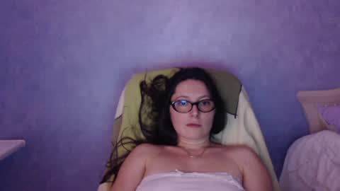Snapshot of luckylinda23 chatting on June 16, 2026, 9:06 pm luckylinda23 online show from June 16, 2026, 9:06 pm
