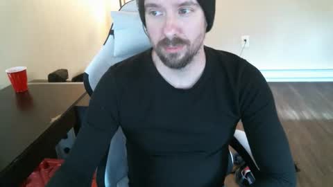 luckyluci online show from April 19, 2026, 9:17 pm