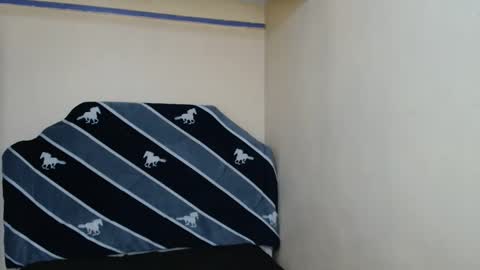 Snapshot of luckyluna7 chatting on September 9, 2025, 11:32 am luckyluna online show from September 9, 2025, 11:32 am