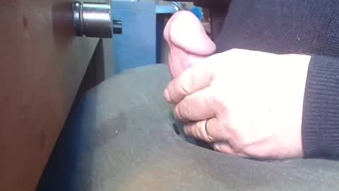 BIG Daddy cock. Tips make it harder  online show from December 25, 2024, 1:19 pm