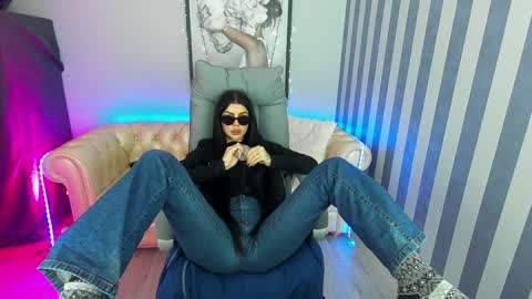 Monika online show from February 7, 2025, 9:37 am