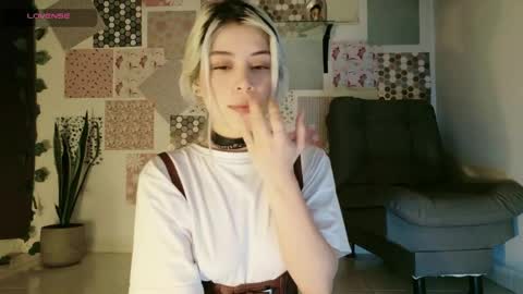 Snapshot of luckysapphire777 chatting on April 30, 2026, 11:49 am luckysapphire777 online show from April 30, 2026, 11:49 am