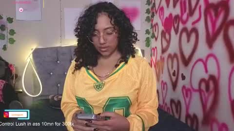 Luanis online show from January 18, 2026, 5:33 am