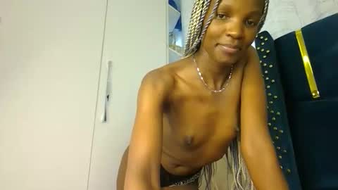 brielle online show from December 1, 2025, 7:02 am