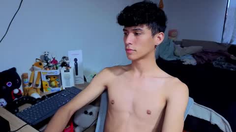 Lu Independent Model online show from November 20, 2025, 10:20 pm