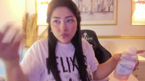 Snapshot of lucy266_ chatting on January 30, 2025, 5:30 am lucy online show from January 30, 2025, 5:30 am