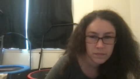 Snapshot of lucy_allison chatting on April 21, 2026, 9:06 pm Lucy online show from April 21, 2026, 9:06 pm