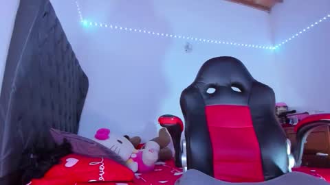 lucy online show from February 4, 2026, 1:55 am