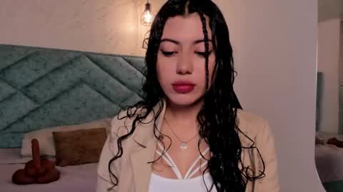 Lucy Greys online show from March 26, 2026, 10:54 am