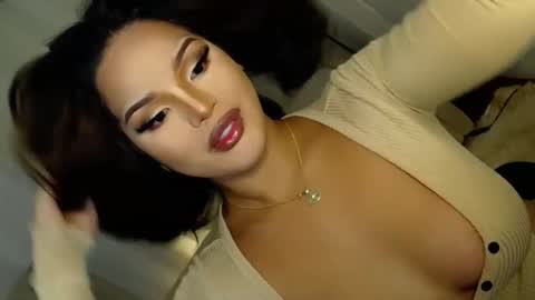 Snapshot of lucy_heartfiliaxxx chatting on January 8, 2025, 2:14 am MONA online show from January 8, 2025, 2:14 am