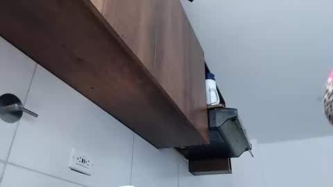 Lucia online show from October 5, 2025, 3:54 pm