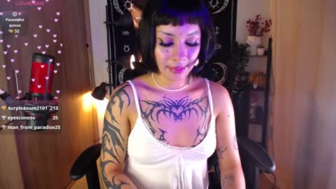 lucy meoww online show from December 31, 2024, 1:15 am