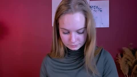 lucy_moon__ online show from November 29, 2025, 4:43 pm