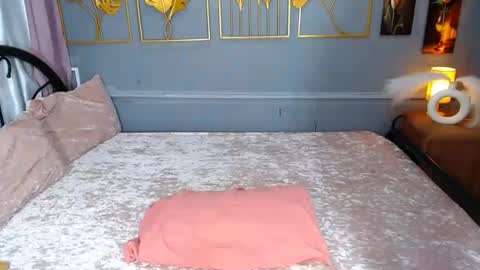 Snapshot of lucy_pearlcumxx chatting on June 7, 2026, 10:52 am Aliana online show from June 7, 2026, 10:52 am