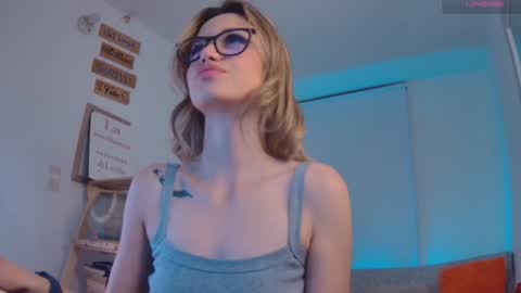 lucy online show from January 10, 2025, 11:18 pm