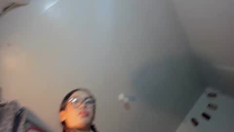 lucy_shane online show from January 13, 2025, 4:41 pm